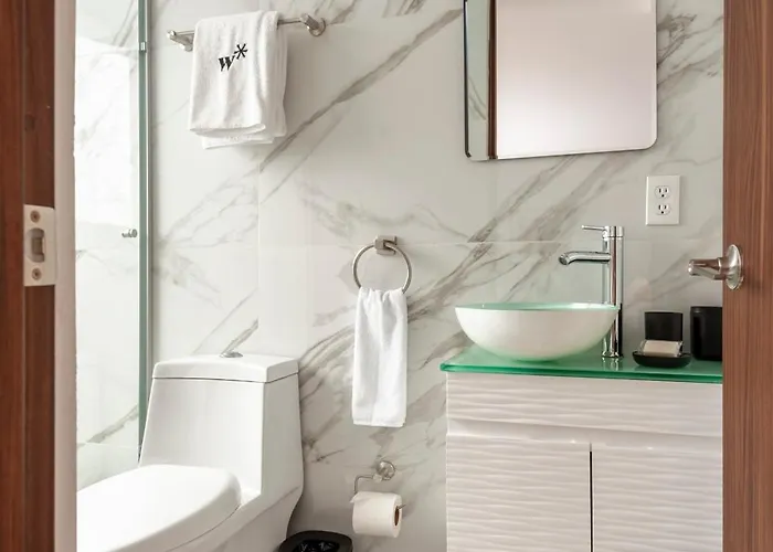 Allan Poe 343 By Wynwood House 3*