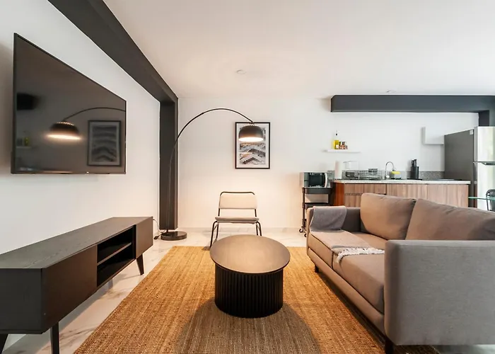 Allan Poe 343 By Wynwood House 3*